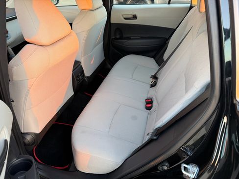 Used 2025 Toyota Corolla Cross L image 3