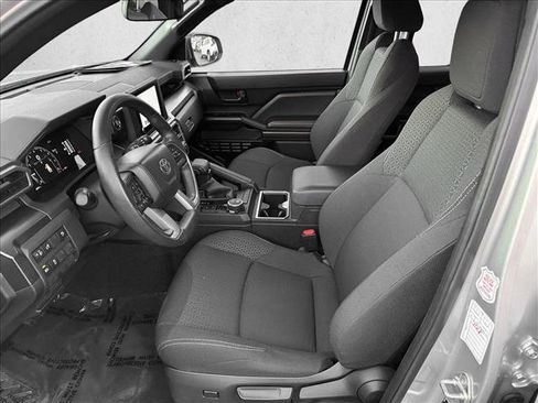 Certified 2025 Toyota 4Runner SR5 AWD/4WD image 10