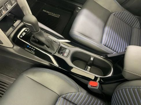 Used 2025 Toyota Corolla Cross AWD Hybrid w/ Convenience Package image 27