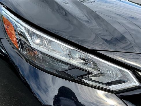 Used 2020 Nissan Sentra SR FWD image 28