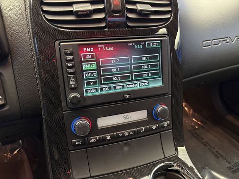 Used 2012 Chevrolet Corvette Convertible w/ 2LT Preferred Equipment Group image 18