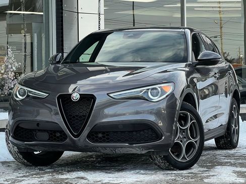 Used 2023 Alfa Romeo Stelvio Sprint image 1