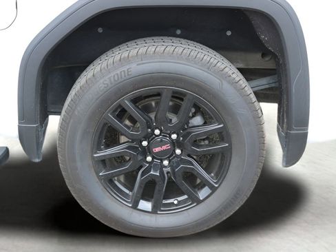 Used 2021 GMC Sierra 1500 Elevation RWD image 9