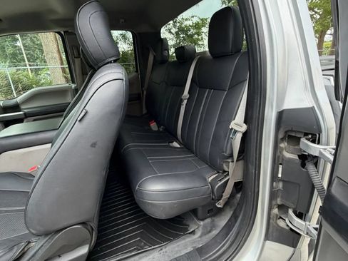 Used 2018 Ford F150 XLT AWD/4WD image 11