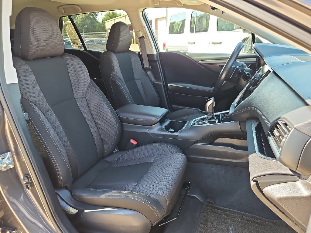 Used 2025 Subaru Outback Premium AWD/4WD image 28