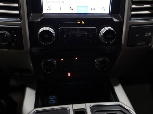 Used 2018 Ford F150 King Ranch w/ Equipment Group 601A Luxury AWD/4WD image 29
