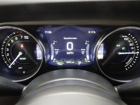 Used 2023 Jeep Wrangler Unlimited AWD/4WD image 8