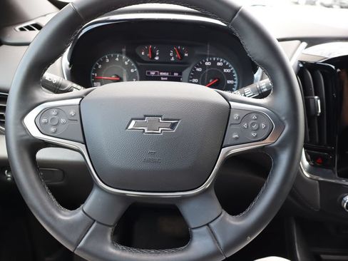 Used 2023 Chevrolet Traverse LT w/ Midnight/Sport Edition FWD image 6