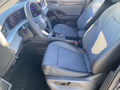 New 2026 Volkswagen Tiguan SE R-Line image 15