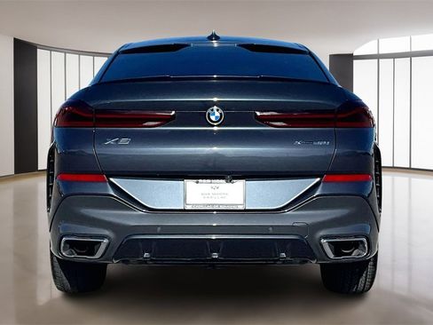 Used 2022 BMW X6 xDrive40i w/ M Sport Package image 4