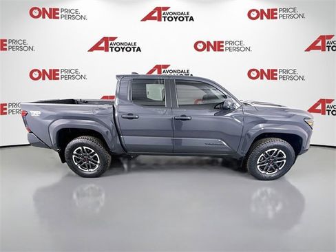 Used 2024 Toyota Tacoma 4x4 Double Cab image 8