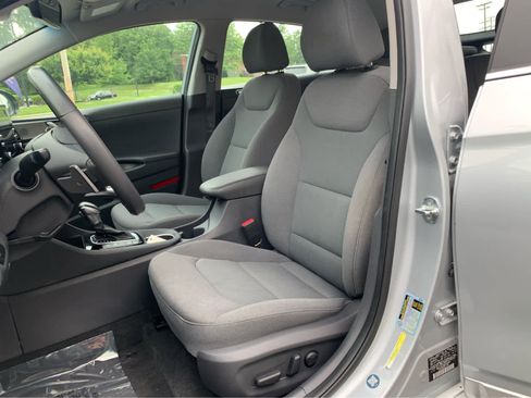 Used 2021 Hyundai Ioniq SEL FWD image 12