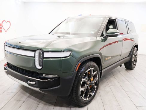 Used 2023 Rivian R1S Adventure Quad AWD/4WD image 1