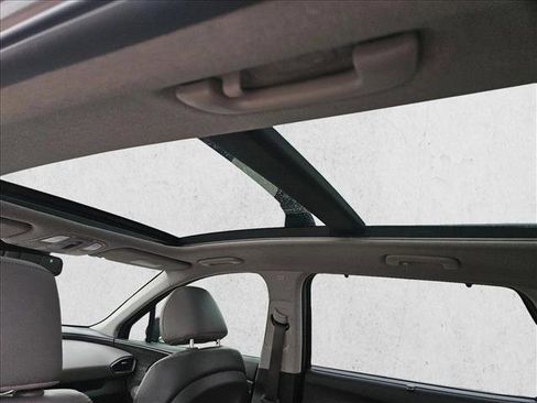 Used 2020 Hyundai Santa Fe Limited image 12