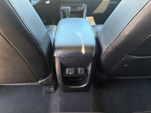 Used 2020 Chevrolet Colorado ZR2 w/ ZR2 Midnight Special Edition image 19