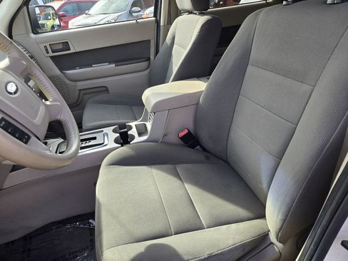 Used 2009 Ford Escape XLT image 15