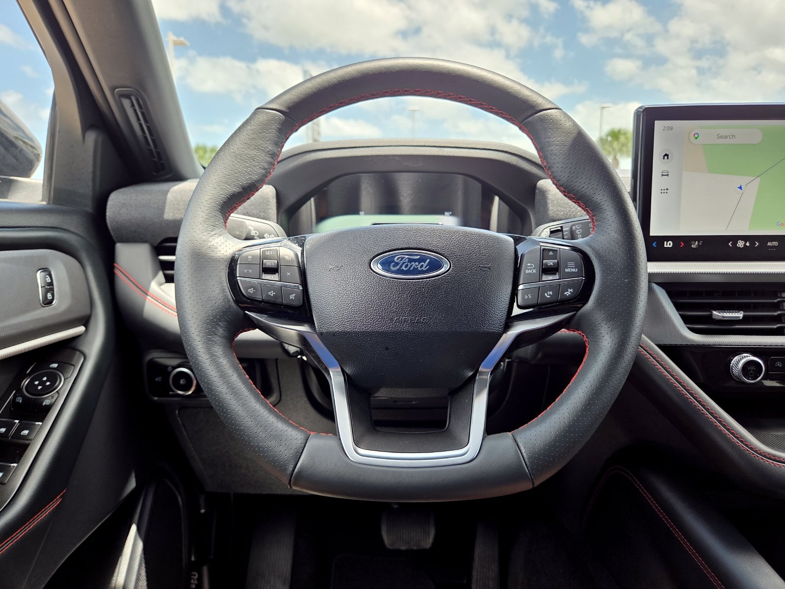 Used 2025 Ford Explorer ST-Line RWD image 44