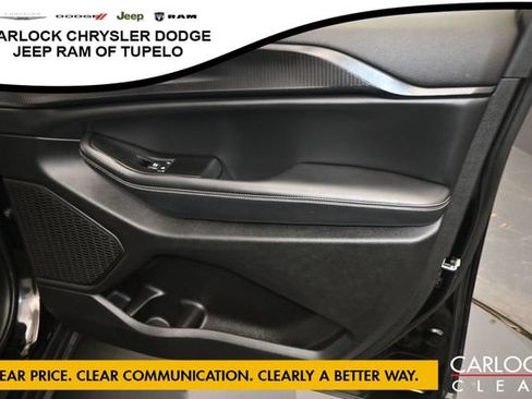 Used 2023 Jeep Grand Cherokee Altitude AWD/4WD image 33