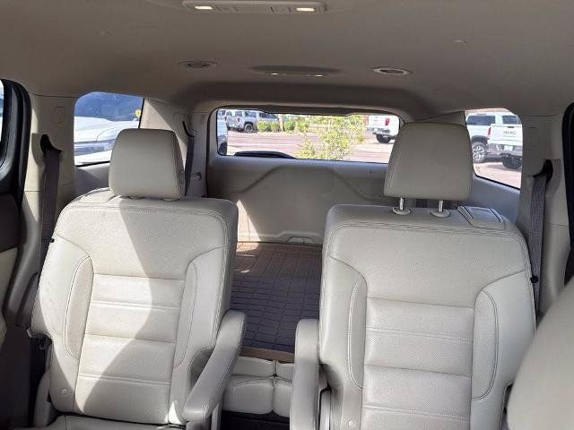 Used 2019 GMC Acadia Denali w/ Technology Package FWD image 12
