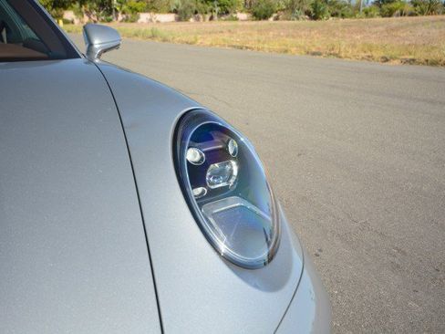 Used 2021 Porsche 911 AWD/4WD image 14