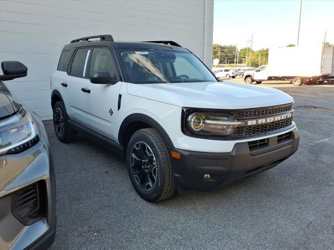 New 2026 Ford Bronco Sport Outer Banks AWD/4WD image 1