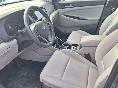 Used 2018 Hyundai Tucson Value w/ Cargo Package image 10