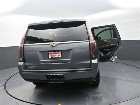 Used 2019 Cadillac Escalade Platinum image 40