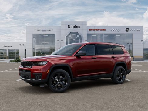 New 2025 Jeep Grand Cherokee L Altitude AWD/4WD image 2
