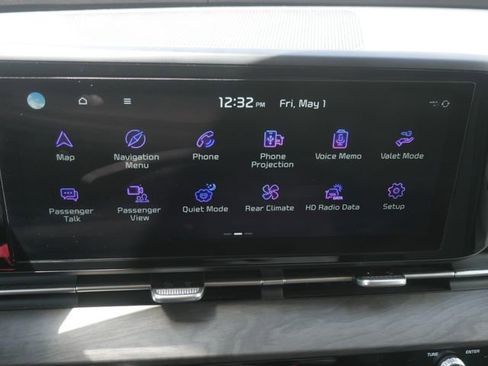Used 2024 Kia Carnival EX FWD image 47
