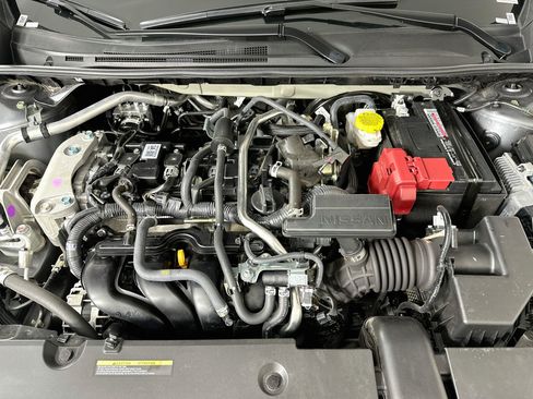 Used 2025 Nissan Sentra SV FWD image 31