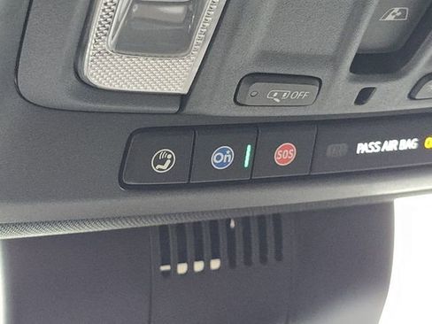 Used 2022 Chevrolet Silverado 1500 High Country image 34