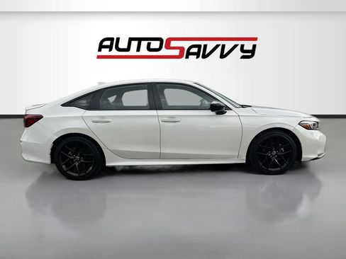 Used 2025 Honda Civic Sport image 8