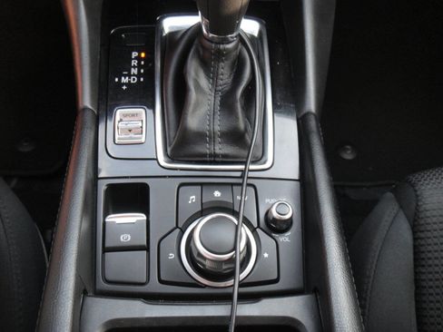 Used 2017 MAZDA MAZDA3 Sport w/ Preferred Equipment Package image 15