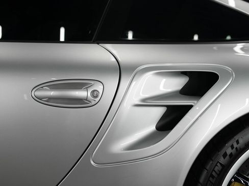 Used 2008 Porsche 911 GT2 RWD image 26
