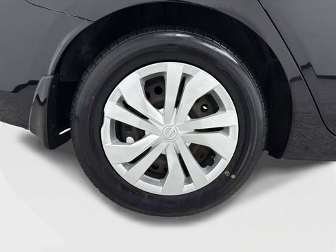 Used 2020 Nissan Versa S FWD image 46