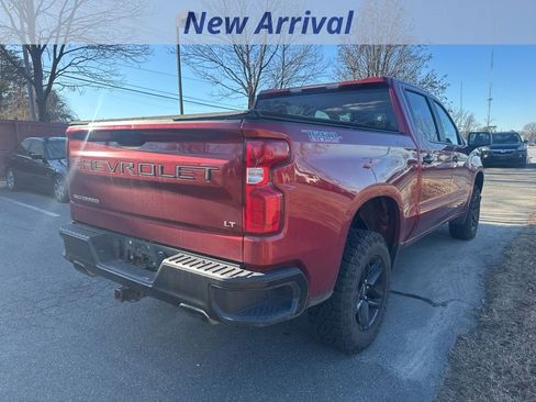 Used 2021 Chevrolet Silverado 1500 LT Trail Boss image 3