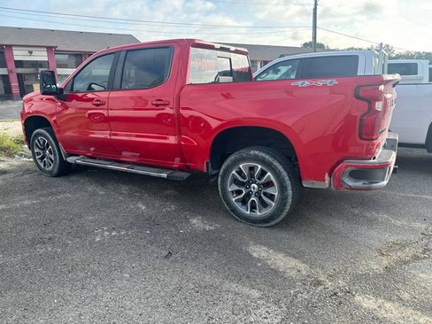 Used 2021 Chevrolet Silverado 1500 RST w/ Convenience Package II AWD/4WD image 3