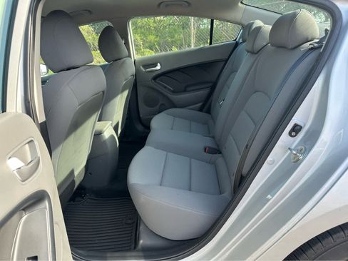 Used 2018 Kia Forte LX FWD image 17