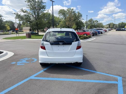 Used 2013 Honda Fit image 6