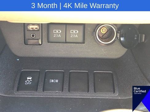 Used 2018 Toyota Highlander Limited FWD image 37