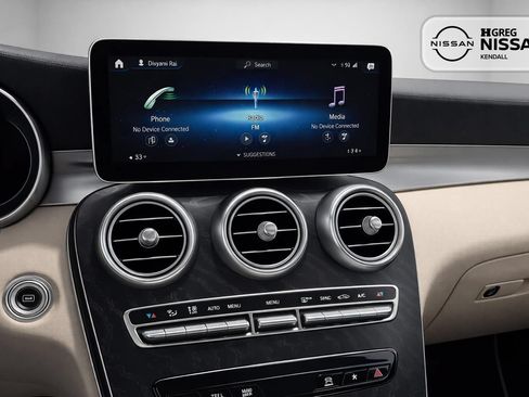 Used 2022 Mercedes-Benz GLC 300 image 11