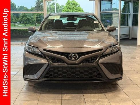Used 2024 Toyota Camry SE w/ Cold Weather Package FWD image 7