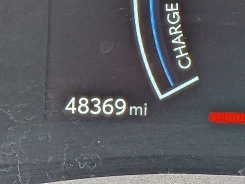 Used 2025 Toyota Camry SE FWD image 41