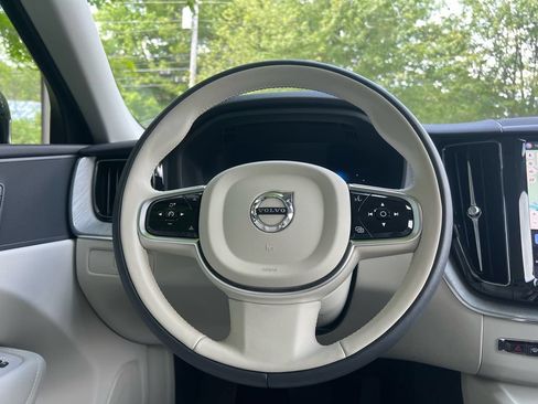 Certified 2025 Volvo XC60 T8 Plus w/ Climate Package AWD/4WD image 23