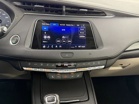 Used 2019 Cadillac XT4 Premium Luxury w/ Cold Weather Package FWD image 21