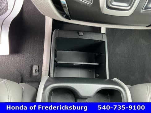 Used 2023 Honda Odyssey Touring image 40
