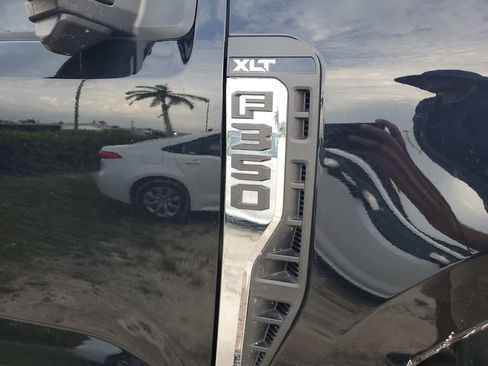 Used 2023 Ford F350 XLT w/ Tremor Off-Road Package AWD/4WD image 4
