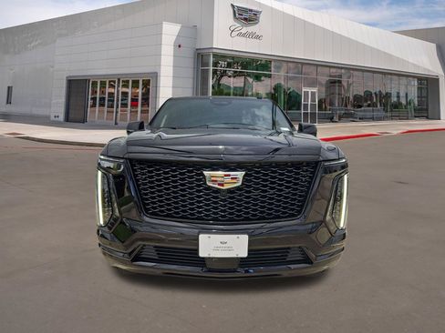 Certified 2025 Cadillac Escalade Sport AWD/4WD image 2