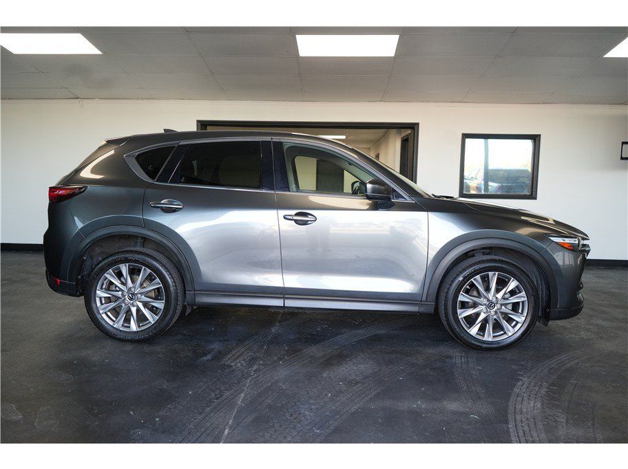 Used 2019 MAZDA CX-5 Grand Touring w/ GT Premium Package FWD image 8