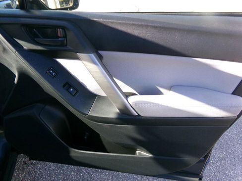 Used 2015 Subaru Forester 2.5i Premium image 21